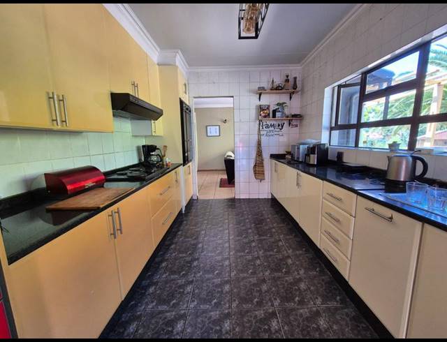 3 BEDROOM HOUSE FOR SALE IN BRACKENHURST